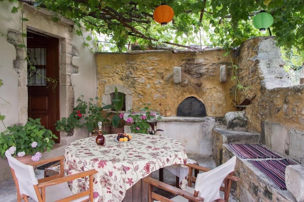 Sergios Village House La Canea Exterior foto